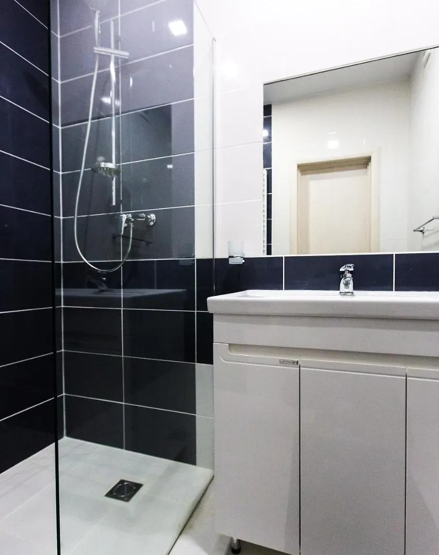 Під Голоском 8 Lviv Apartment